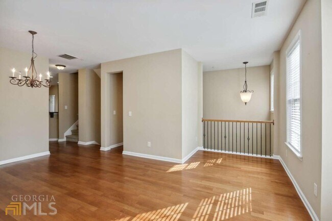 Foto del edificio - 6150 Indian Wood Cir