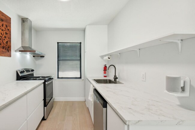 Foto del edificio - 175 E Lakemont Dr