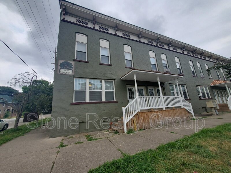 Primary Photo - 510 S 5th St