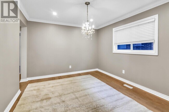 Building Photo - 119 McCabe Crescent