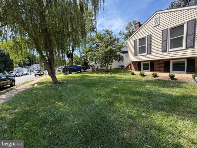 Building Photo - 7606 Fallswood Way
