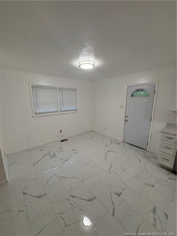 Foto del edificio - 4418 Atlantic Ave