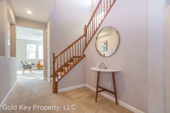 Building Photo - 537 Lexington Dr