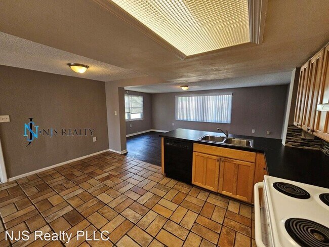 Building Photo - 4 br, 2 bath House - 7321 Mayfield Dr.