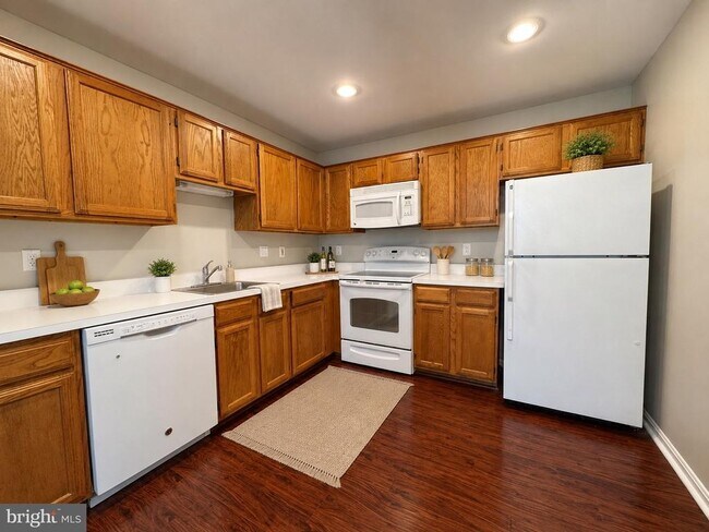 Foto del edificio - 8141 Bayonet Way