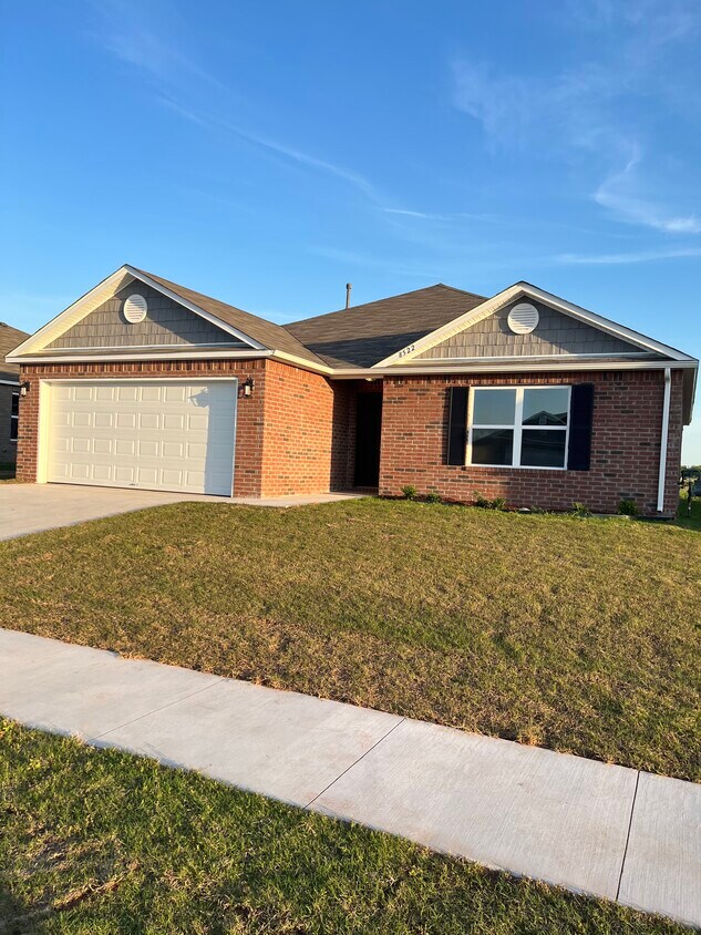 8522 162nd St, Bixby, OK 74008 House Rental in Bixby, OK