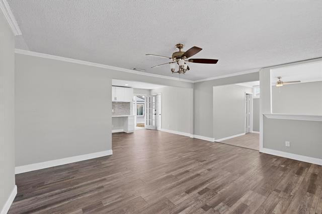 Foto del edificio - 104 Maxwell Rd