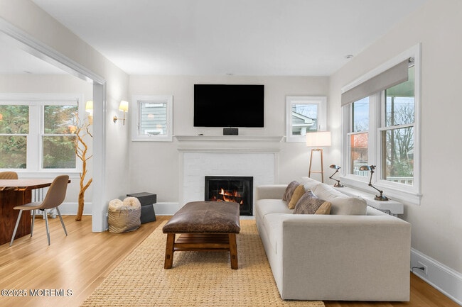 Building Photo - 27 Waterman Ave