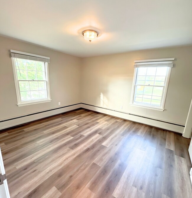 Foto del edificio - 400 N Webb Ave