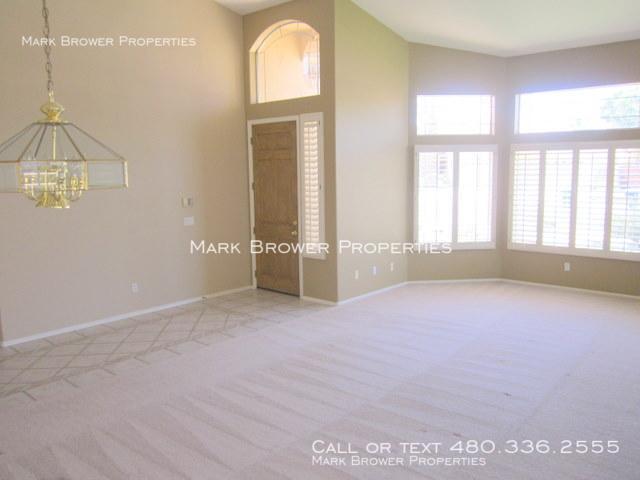 Building Photo - 6261 W Corona Dr