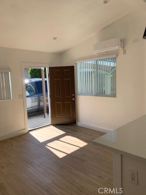 Foto del edificio - 14114 Olive St