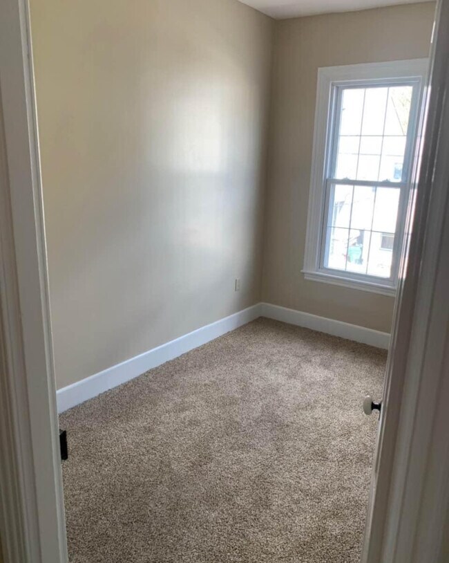 254-s-4th-st-unit-2nd-floor-apartment-hamburg-pa-19526-apartments