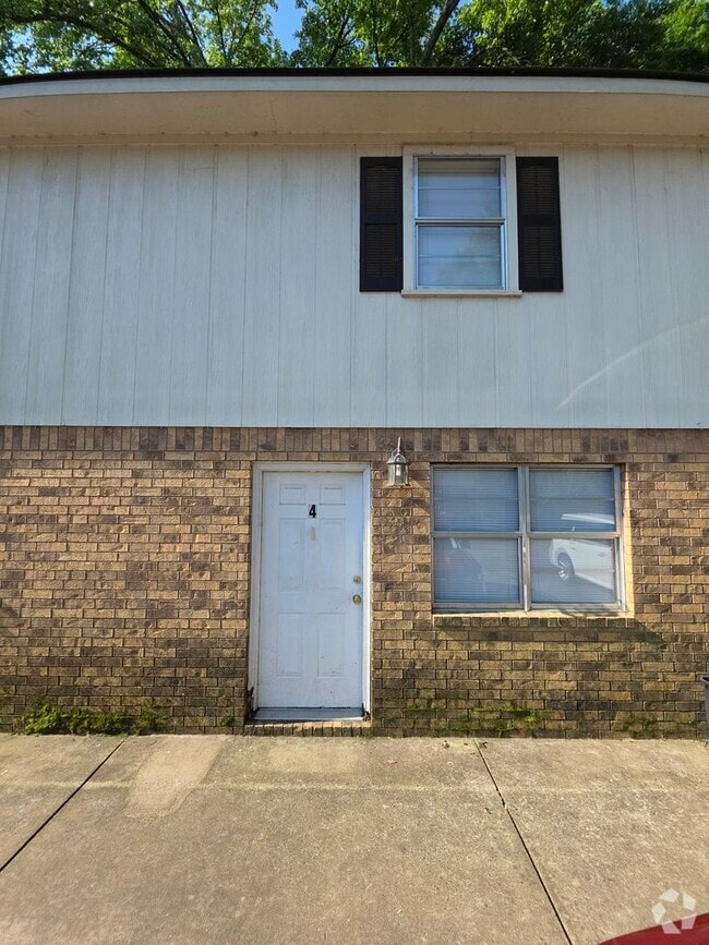 Building Photo - 301 N Joplin Ave