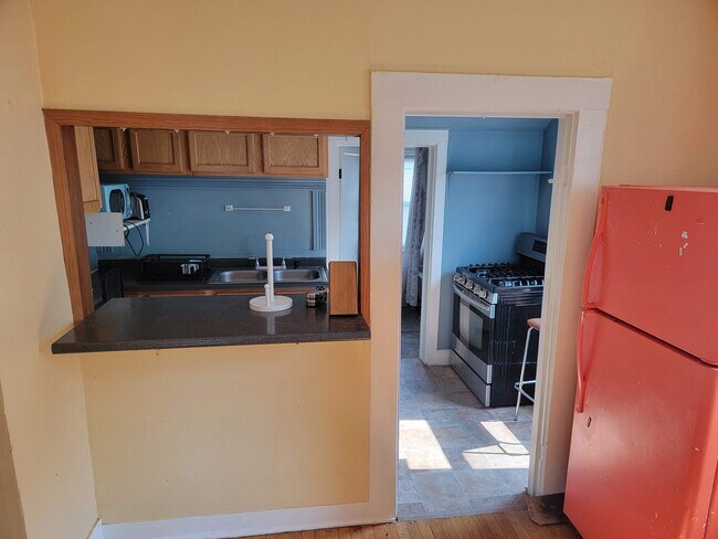Foto del edificio - 659 Quincy St NE