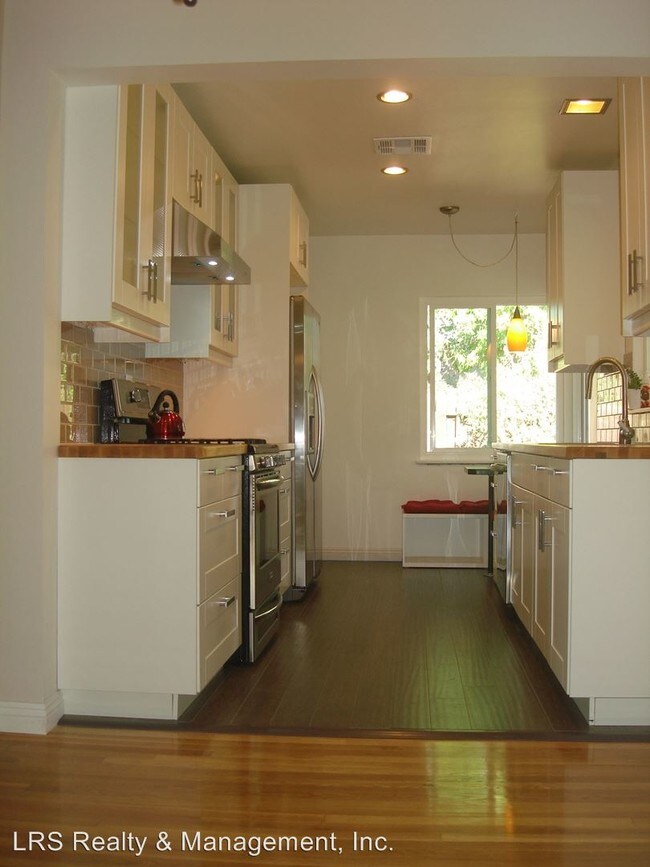 Building Photo - 3 br, 2 bath House - 1106 W Teresa St