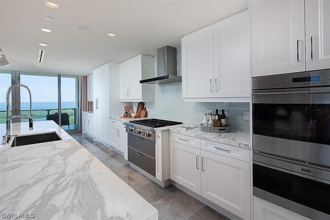 Building Photo - 6897 Grenadier Blvd