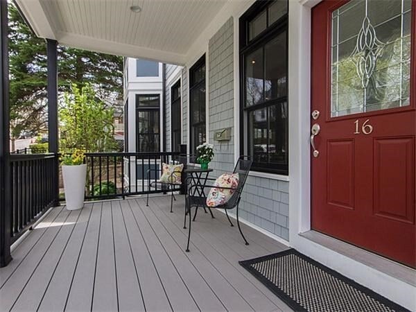 Building Photo - 16 Zamora St