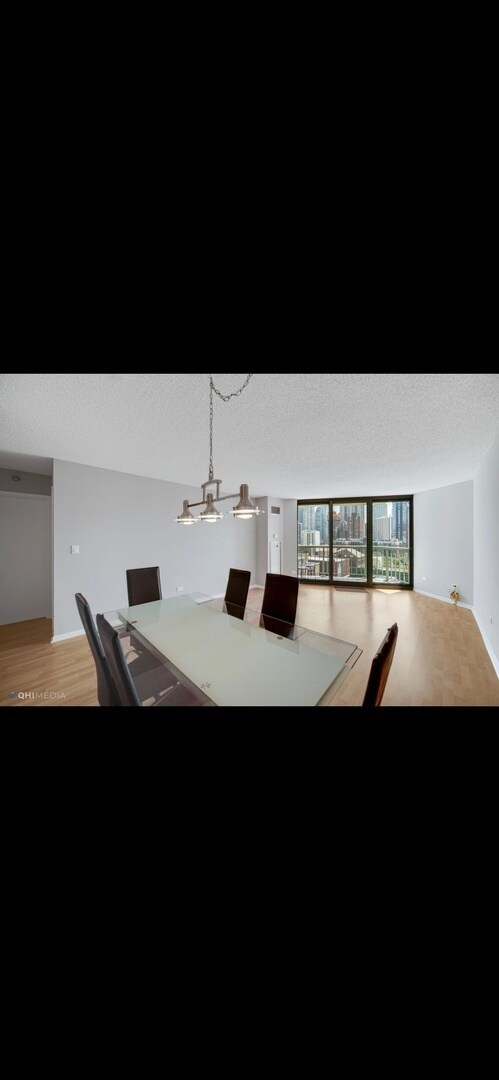 Foto del edificio - 111 W Maple St