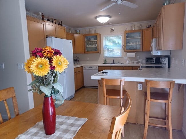 Foto del edificio - 2740 Liholani St