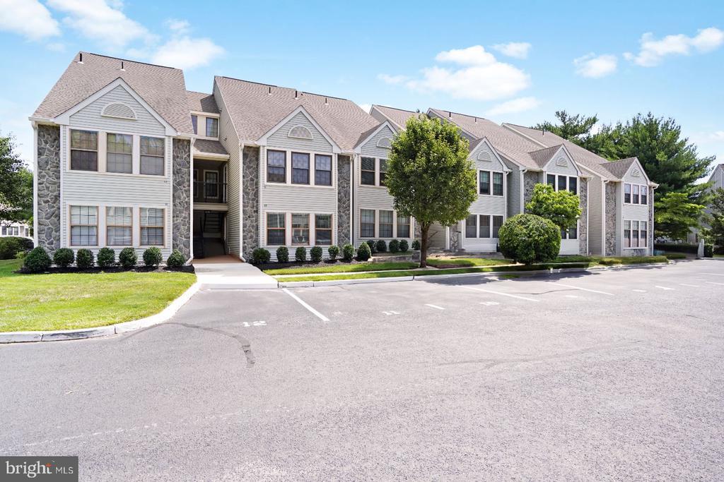 Foto principal - 69 Bridgewater Dr