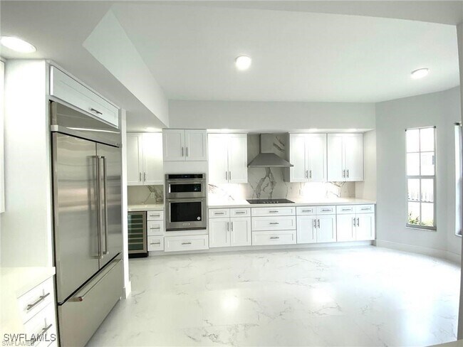 Foto del edificio - 385 Sea Grove Ln