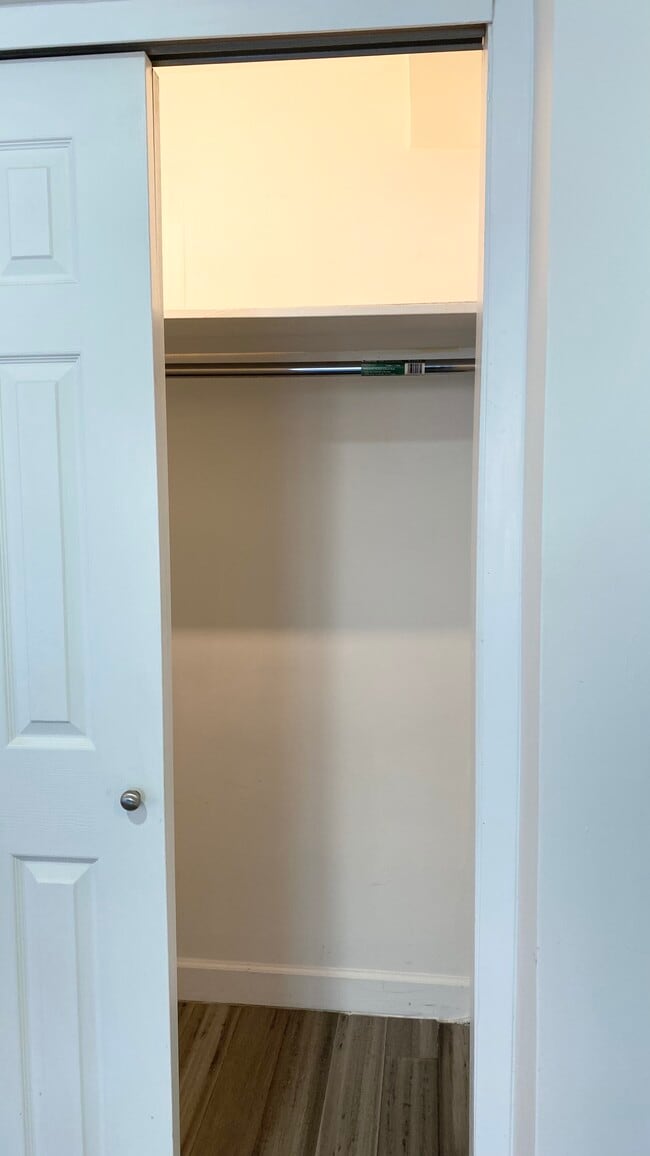 Closet - 3730 73rd St