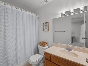 Building Photo - 18515 Egret Bay Blvd Building Photo - 18515 Egret Bay Blvd