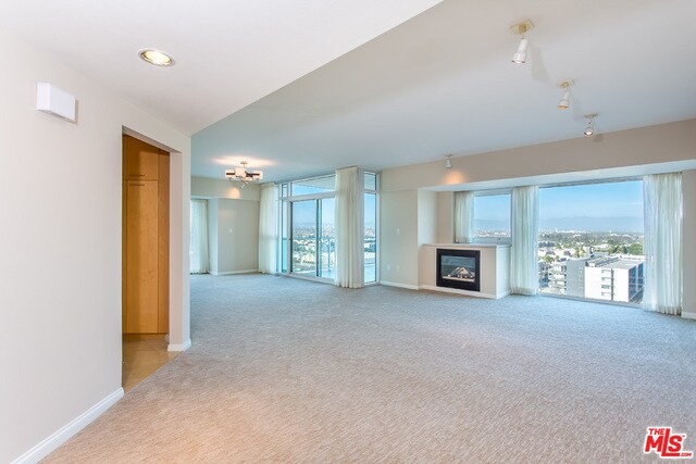 Foto del edificio - 13600 Marina Pointe Dr