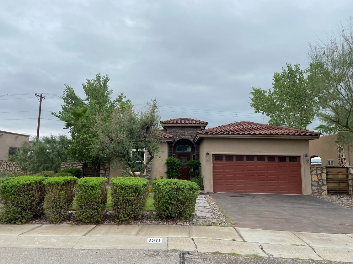 120 Apache Gold Loop, Santa Teresa, NM 88008 House Rental in Santa