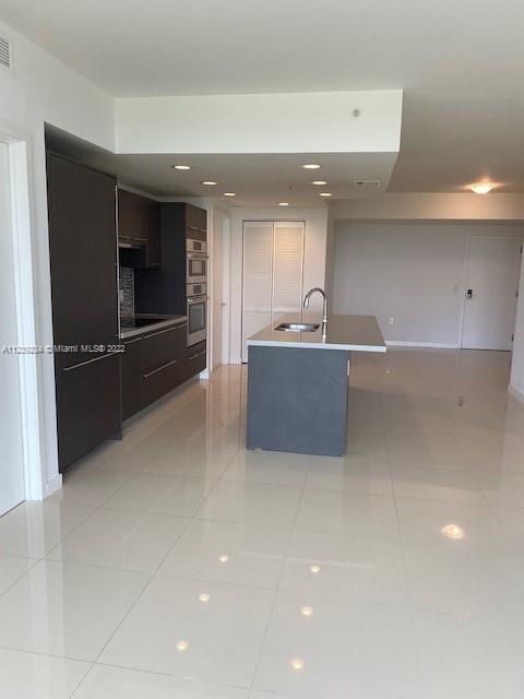 Foto del edificio - 7825 NW 107th Ave