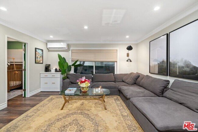 Foto del edificio - 960 Larrabee St