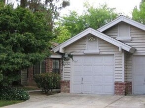 Building Photo - 673 E Pintail Cir