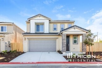 Building Photo - 4113 Donata Pl