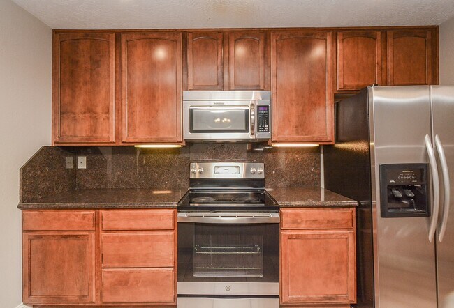 Foto del edificio - 13859 Hollowgreen Dr