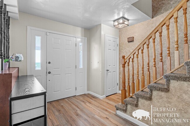 Foto del edificio - Charming Country Home on 2 Acres | 5 Bed | 3 Bath | Blackfoot, ID