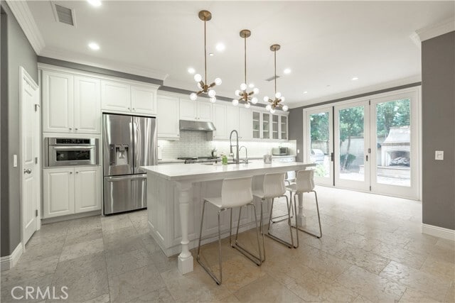 Building Photo - 62 Lupari