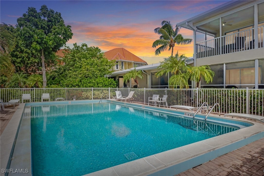 Foto principal - 1351 Curlew Ave