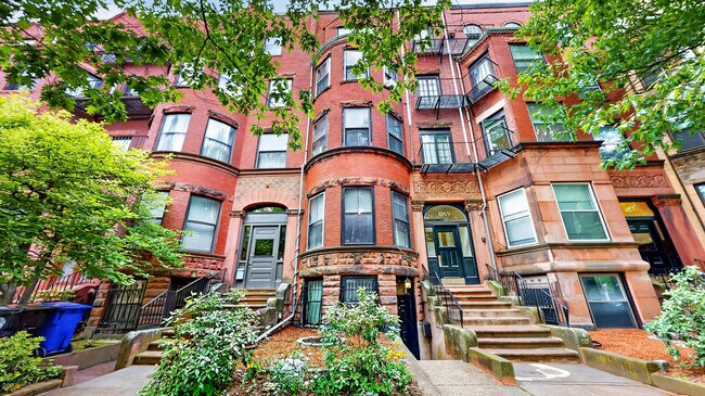 Foto del edificio - 1069 Beacon St