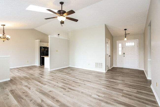 Building Photo - 8165 Shortleaf Ct