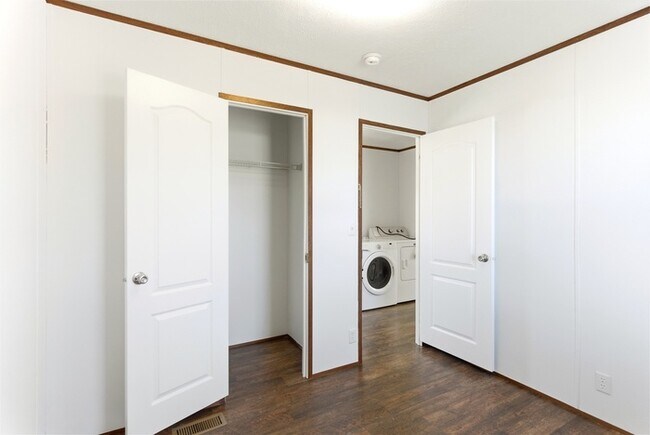 Foto del edificio - 442 Ruth Riggs Way