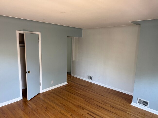 Photo - 720 Poplar St (Denver, CO) House