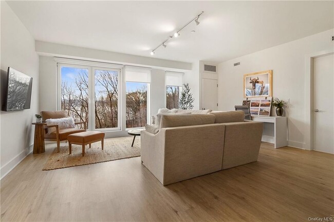 Foto del edificio - 30 Edgewater Pl