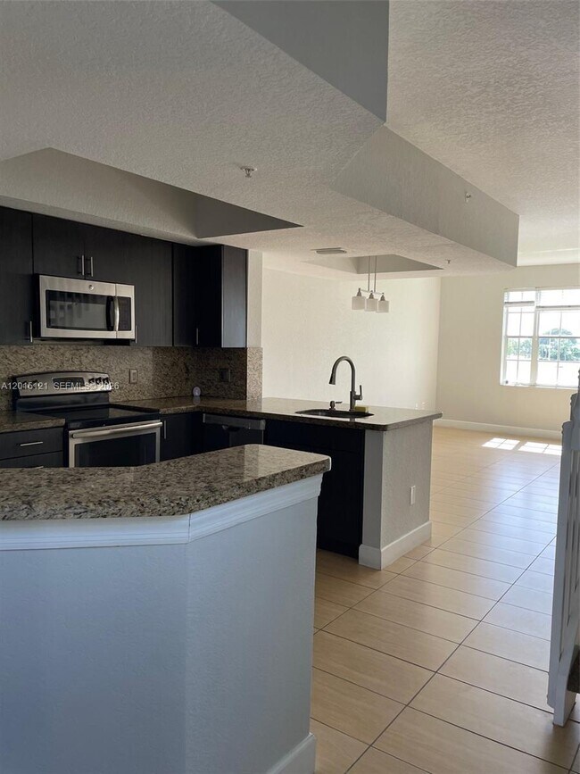 Foto del edificio - 711 SW 148th Ave