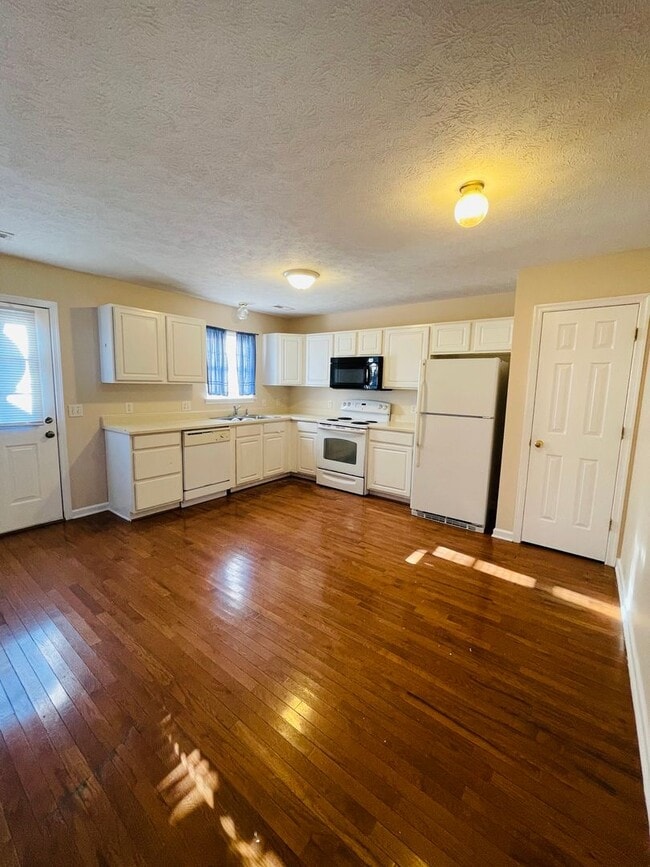 Foto del edificio - Townhouse for Rent in Beacon Hill