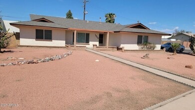 Building Photo - 1648 E Laguna Dr