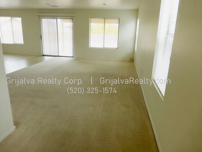 Foto del edificio - 4 BD, 3 BA Two-Story Home in Los Arroyos for Rent **MOVE-IN SPECIAL ** (Old Nogales Hwy/Calle Verde)