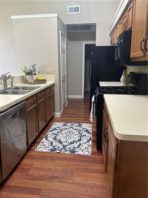 Foto del edificio - 10560 Willow Meadow Cir
