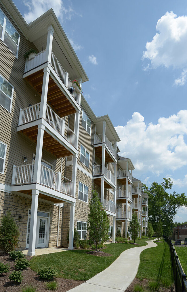 Balcones planos - Riverwalk Flats and Rowhouses