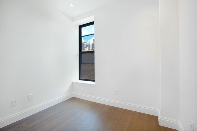 Building Photo - 154 W 70th St