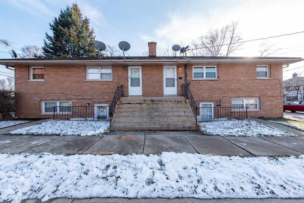 Primary Photo - 633 Franklin St